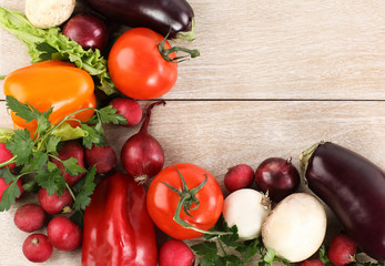 an empty frame of fresh vegetables - tomatoes,peppers
