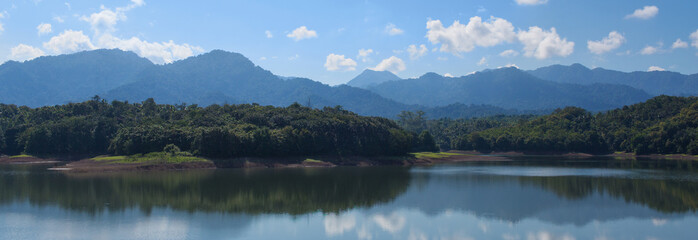 Obraz premium landscape view on waduk palasari lake,Bali,Indonesia