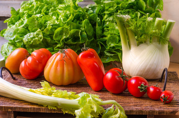 Various tomatoes lined