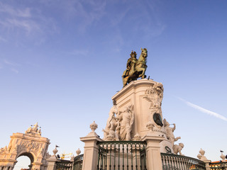 Fototapeta na wymiar Praca do Comercio with the statue of King Jose I in downtown of