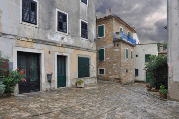 Fototapeta na wymiar Old street in the town of Grožnjan in Croatia