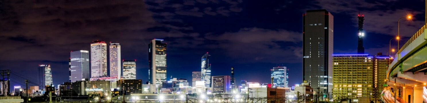 名古屋　高層ビル　夜景　パノラマ