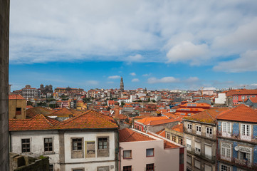 Naklejka na ściany i meble Travel,Portugal, Porto, Landmark / 世界遺産の街Porto のLandmark である、クレリゴス教会の塔はどこからも見ることができる。