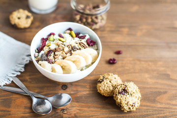 Useful baking: cottage cheese and muesli