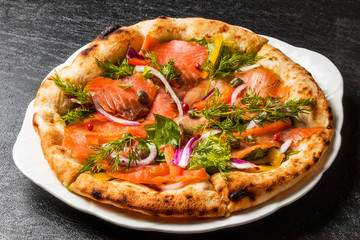 サーモンピッツア　 Pizza Italian food of the salmon