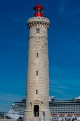 Sète, le phare du Môle Saint Louis.