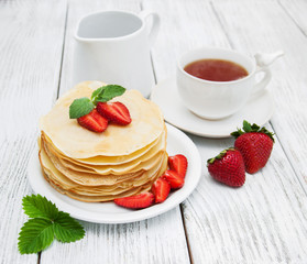 pancakes with strawberries