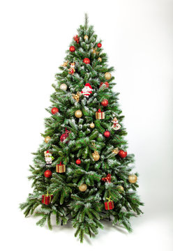sch&ouml;n geschm&uuml;ckter Weihnachtsbaum 