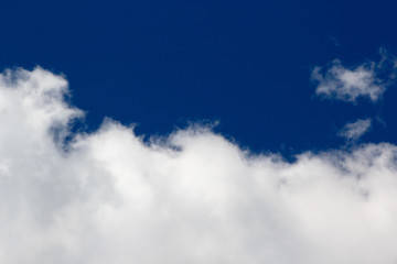 clouds in the blue sky