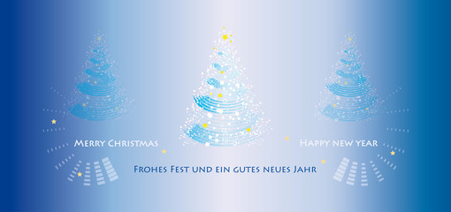 Weihnachtliche Szenerie mit drei Christb&auml;umchen in n&auml;chtlich-blauem Licht