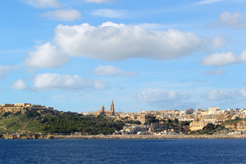 Fototapeta na wymiar Zabytkowa miejscowość Mgarr na maltańskiej wyspie Gozo