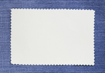 Note paper of empty and copy space on Denim background.