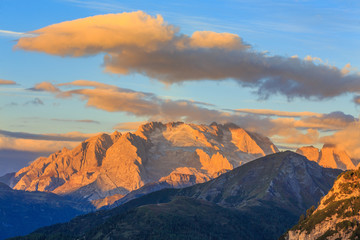 Obraz na płótnie Canvas Morning view to Dolomites mountains 