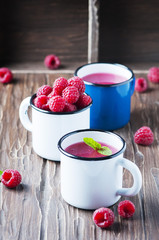 Russian kissel with raspberry and mint