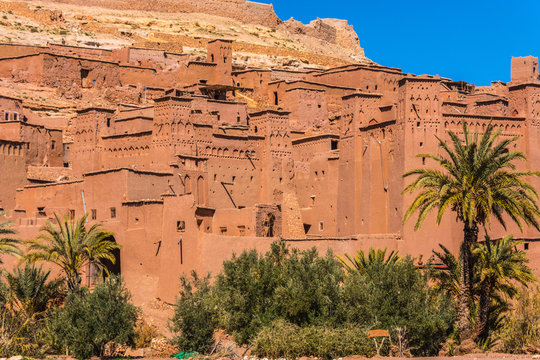 A&iuml;t Benhaddou, a mud built fortified Kashah city in the desert between Sahara and Marrakesh Morocco