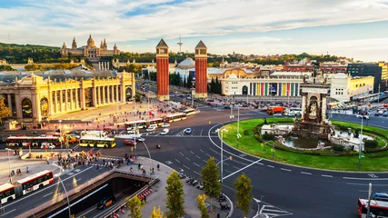 Zelfklevend Fotobehang Barcelona, Spanje. Luchtfoto van het Spaanse plein overdag © Madrugada Verde