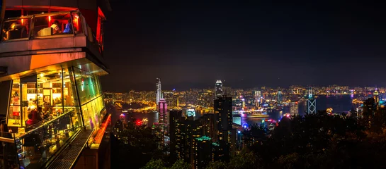 Poster Im Rahmen Skyline von Hongkong bei Nacht © Madrugada Verde