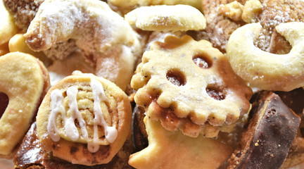Weihnachtsbäckerei - verschiedene Kekse