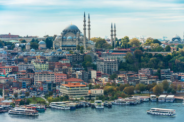 Fototapeta premium Turkey, Istanbul, Suleymaniye mosque along the Bosphorus