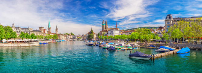 Historic Zürich city center with famous Fraumünster and Grossmünster Church, Limmat river and Zürich Lake, Switzerland - obrazy, fototapety, plakaty