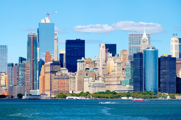 The Lower Manhattan skyline iand Battery Park n New York City