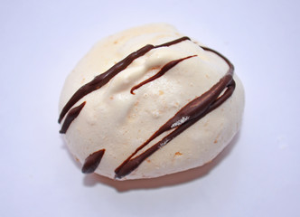 Кокосовое безе на белом фоне/Coconut meringue on a white background