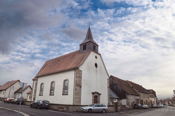 Fototapeta na wymiar Kirche in Weislingen