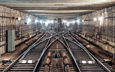 Fototapeta na wymiar Subway tunnel. Kiev, Ukraine. Kyiv, Ukraine