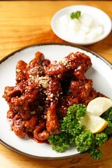  seasoned spicy chicken, yangnyeom chicken, 양념치킨