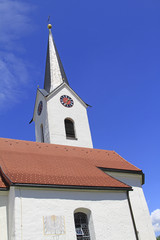 Fototapeta premium Pfarrkirche St. Otmar in Ottacker bei Sulzberg