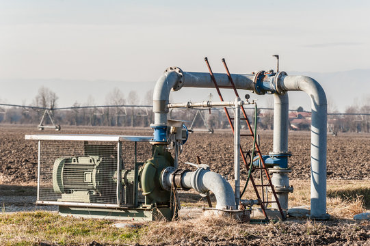 Irrigation water pumping system