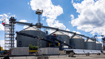 Obraz premium Industrial Landscape of Silos at Port Burgas, Bulgaria
