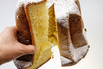 Pandoro - Italienischer Hefeteigkuchen