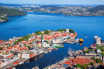 Fototapeta na wymiar Beautiful view of Bergen from Floyen in Norway