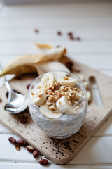 Banana chia yogurt pudding