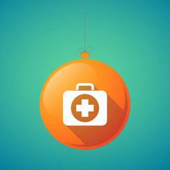 Fototapeta premium Long shadow christmas ball with a first aid kit icon