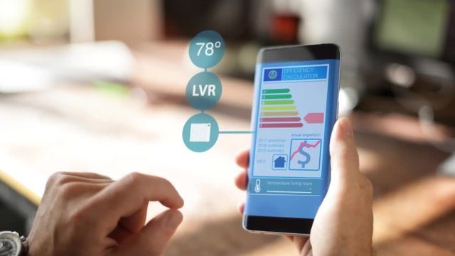 Smart Home, Haus automation mit smart haus app auf tablet oder smartphone konzept