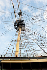 Obraz premium Old sailing ship mast