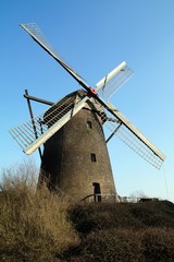 Fototapeta na wymiar Alte Turmwindmühle in Dinslaken Hiesfeld 