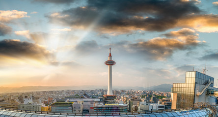 Naklejka premium Kyoto aerial view at sunset with tower and city skyline