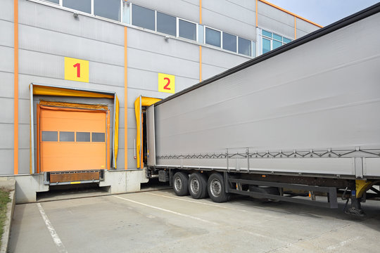 Loading Trailer