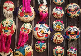vietnamese basket masks horizontal