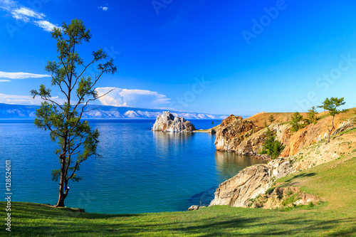 500_F_128524011_YFVQjK0mKuy8goFsWdC8zneKpG3RLC9j