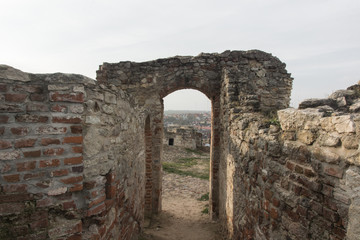 Fototapeta na wymiar ruins of medieval castle