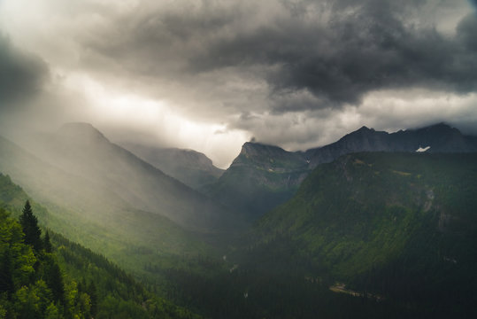 Fototapeta Rainy valley.