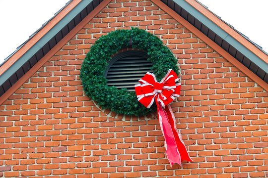 ChristmasWreath on a Brick Wall