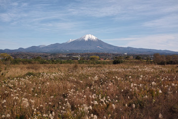 晩秋の大山　冠雪