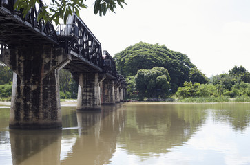 Obraz premium Bridge over the River Kwa