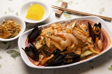 해물짬뽕, haemul jjamppong, Chinese-style noodles with vegetables and seafood, 