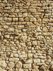Girona paredes de piedra  troceada en la zona antigua de la ciudad en cataluña España